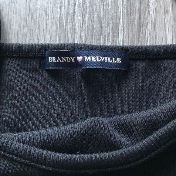 NWOT Brandy Melville top - Picture 2 of 3
